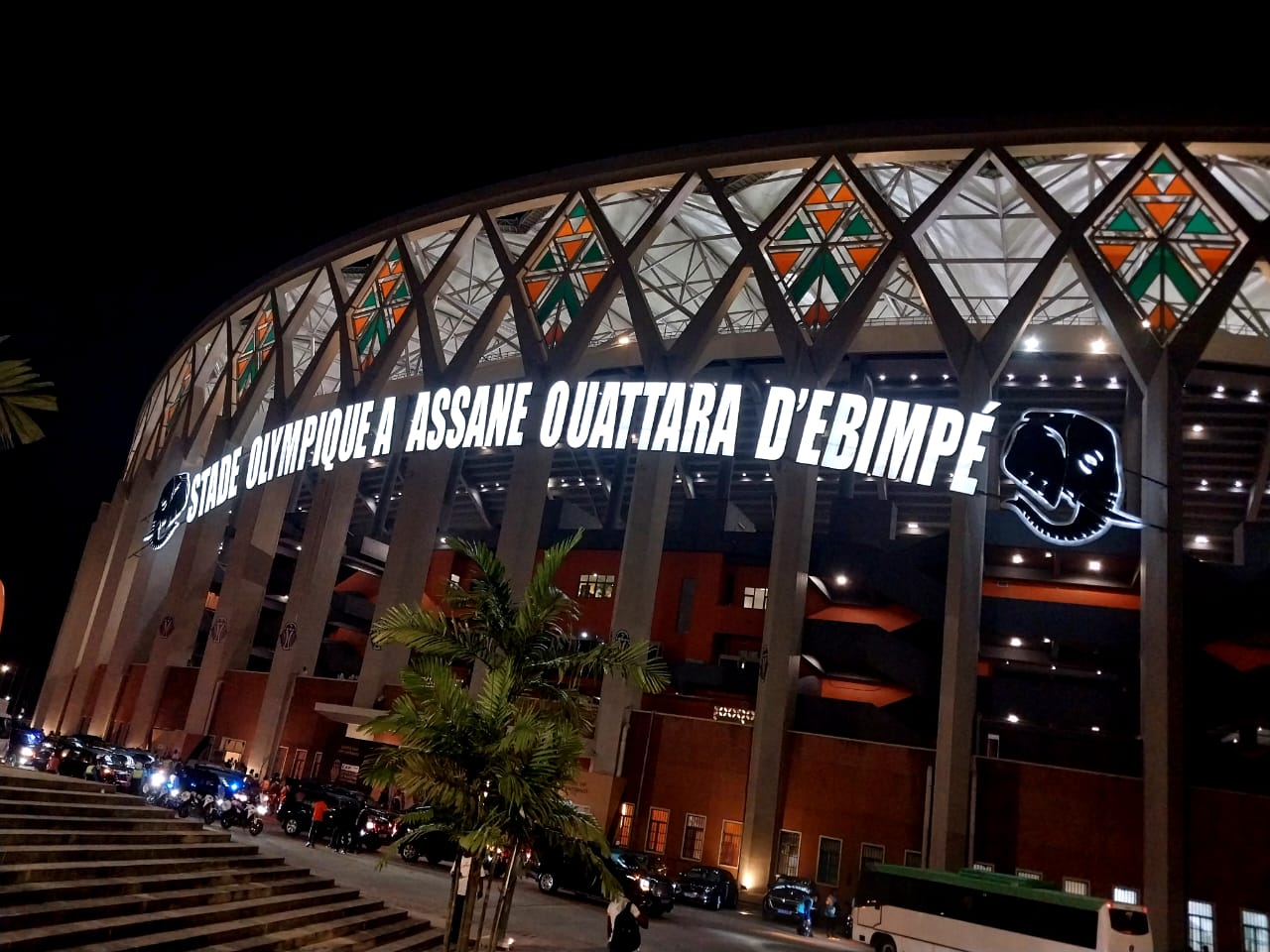 Ouverture de la CAN 2023 au stade Ebimpé d'Abidjan: 36.858 spectateurs au lieu de 60.000, qu'est-ce qui n'a pas marché ? 