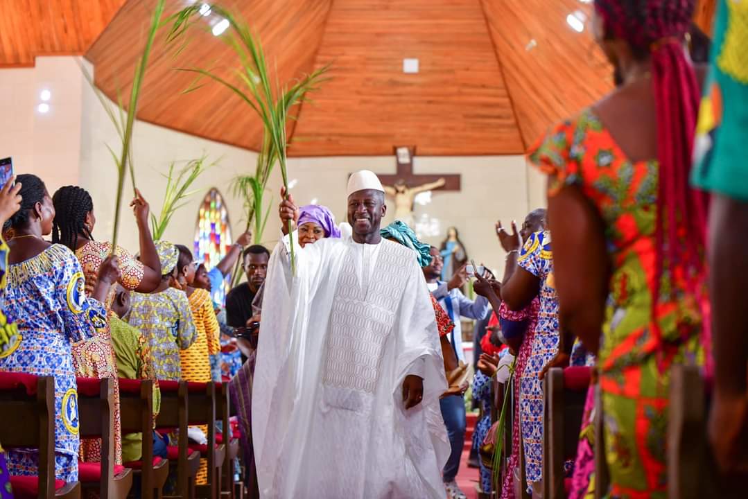 Adama Bictogo aux côtés des fidèles musulmans et chrétiens de Yopougon: «J’appartiens à toutes les communautés»