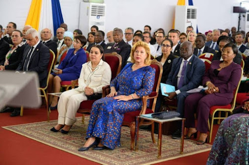 Campagne ivoirienne « Unis, on s’entend mieux »: La Première Dame Dominique Ouattara au Maroc pour redonner l’ouïe à des enfants africains défavorisés