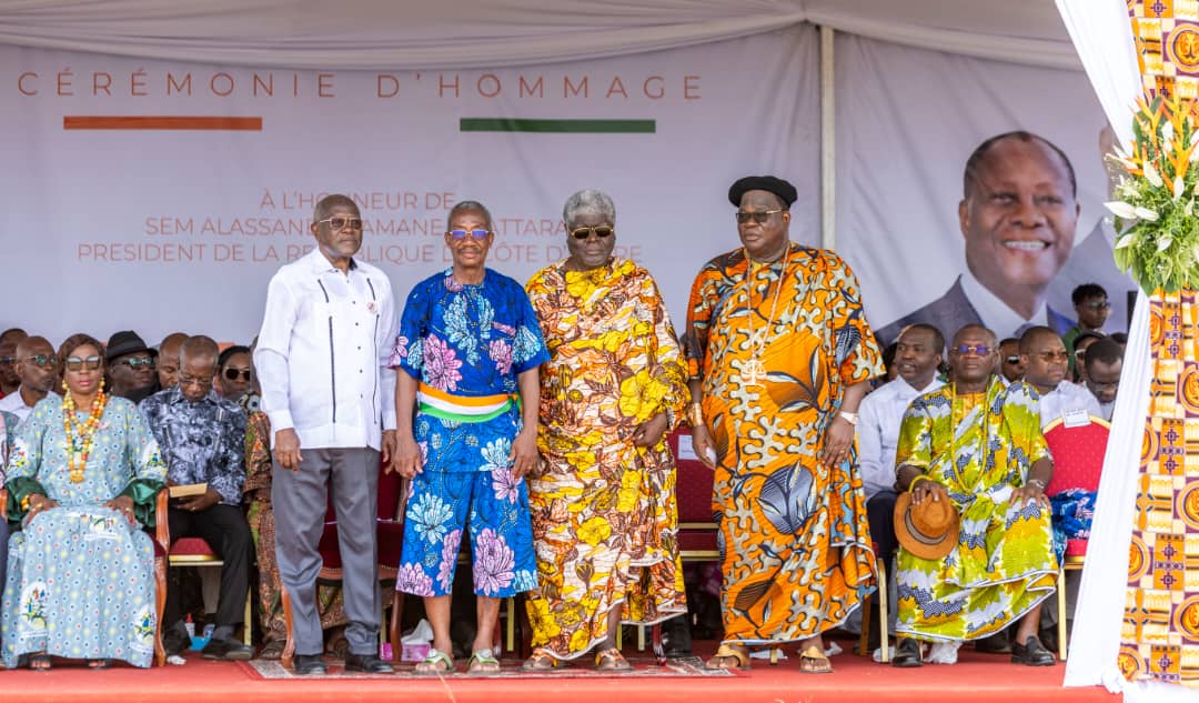 Beugré Mambé et le peuple Atchan reconnaissants: "Grâce au président Ouattara, nous accédons à tous nos villages dont les voies d’accès ont été bitumées"