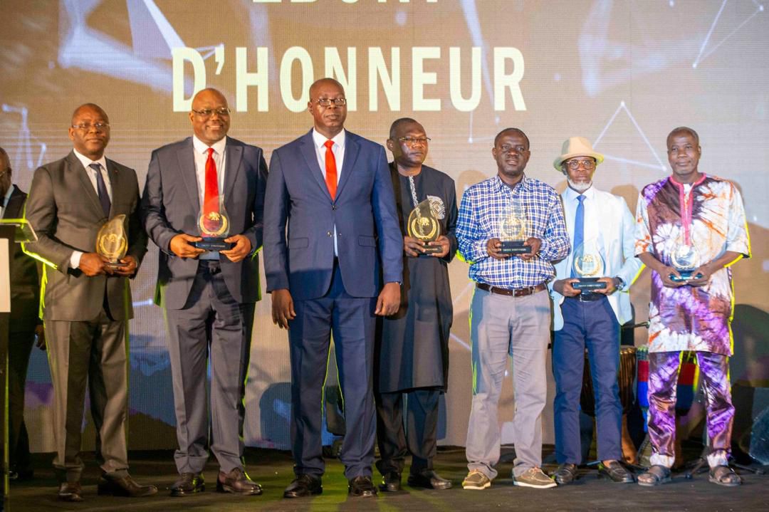 Alafé Wakili et Denis Kah Zion honorés pour leur contribution exceptionnelle au développement du paysage médiatique ivoirien