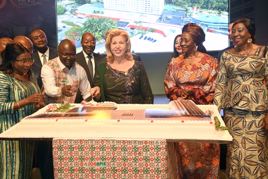 Dominique Ouattara lors de la célébration des 60 ans de l’Hôtel Ivoire : « L’Hôtel Ivoire a toujours été un des symboles de la grandeur de la Côte d’Ivoire »