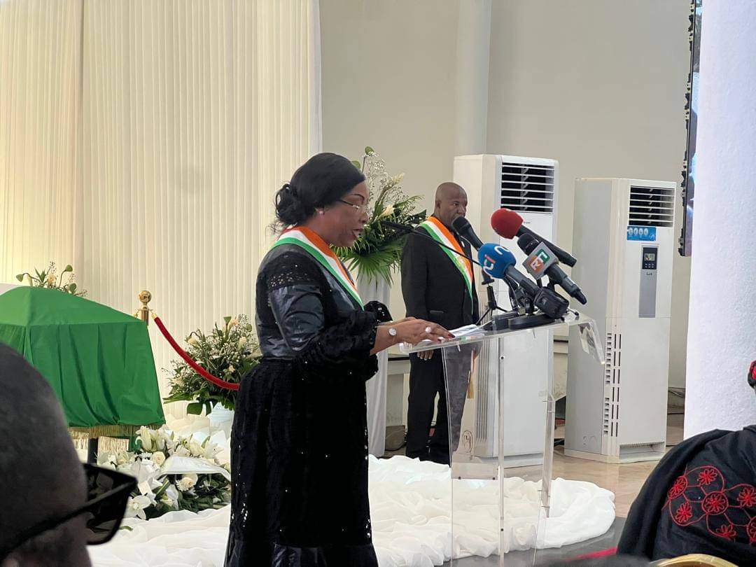 Hommage de l'Assemblée nationale au Président Bédié: La vice-présidente Patricia YAO porte les larmes du Groupe parlementaire RHDP 