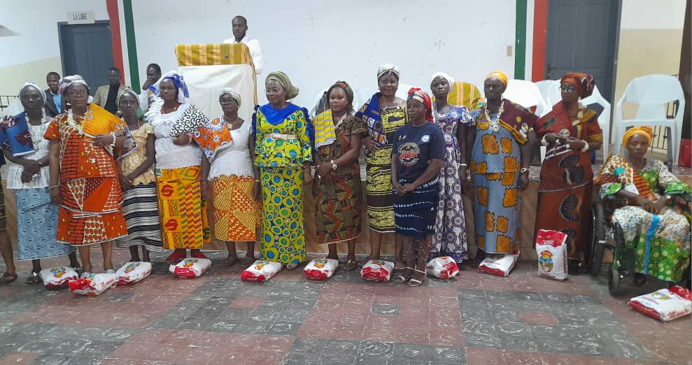 Fête des mères : Prof. Moustapha Brou "gâte" des femmes de l’église de Pentecôte internationale d’Agboville
