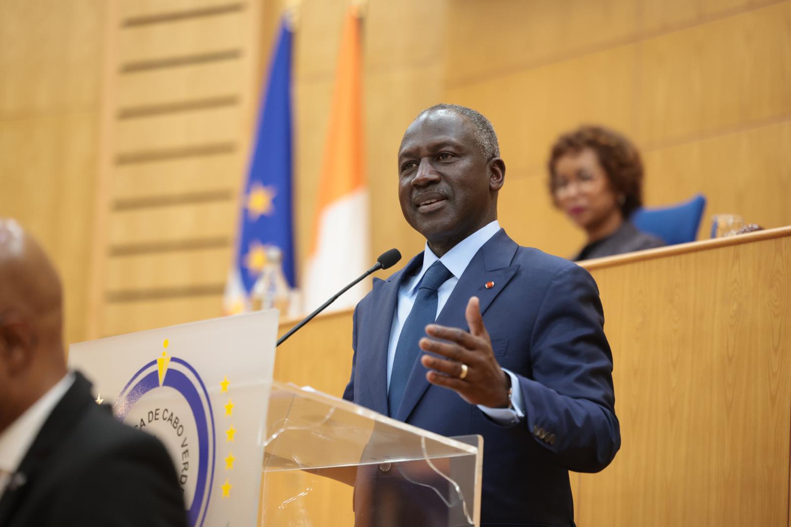 Depuis le Cap-Vert, Adama Bictogo: "La Côte d’Ivoire a réalisé des progrès considérables en matière de développement sous le Président Ouattara"