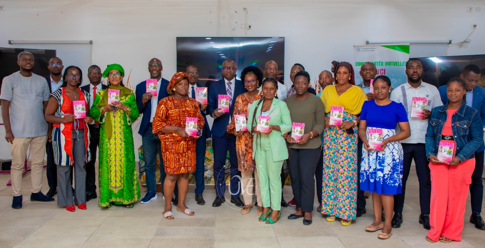 L'Université Virtuelle de Côte d'Ivoire (UVCI) s'offre le livre "La Rose de Rose" de l’écrivain Edmond K. Kouassi