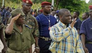 22 ans après la rébellion de 2002, Nazaire Kadia se souvient que "Soro Guillaume, le héros de cette épopée rebelle, est entré en disgrâce, jugé et condamné...contraint à l’exil"